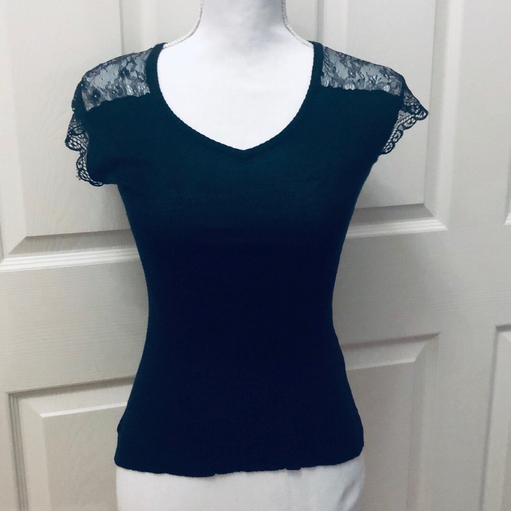 Valentina Shah “Laura” lace black sweater size XS